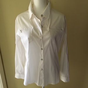 Chico’s white blouse NWT. Chico’s size 2